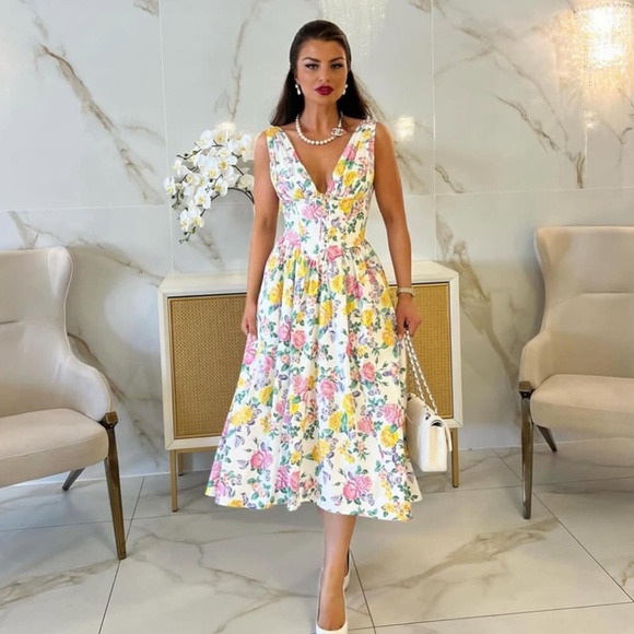 NEW House of CB Emmelina White Vintage Rose Print Dress XS - Picture 14 of 17